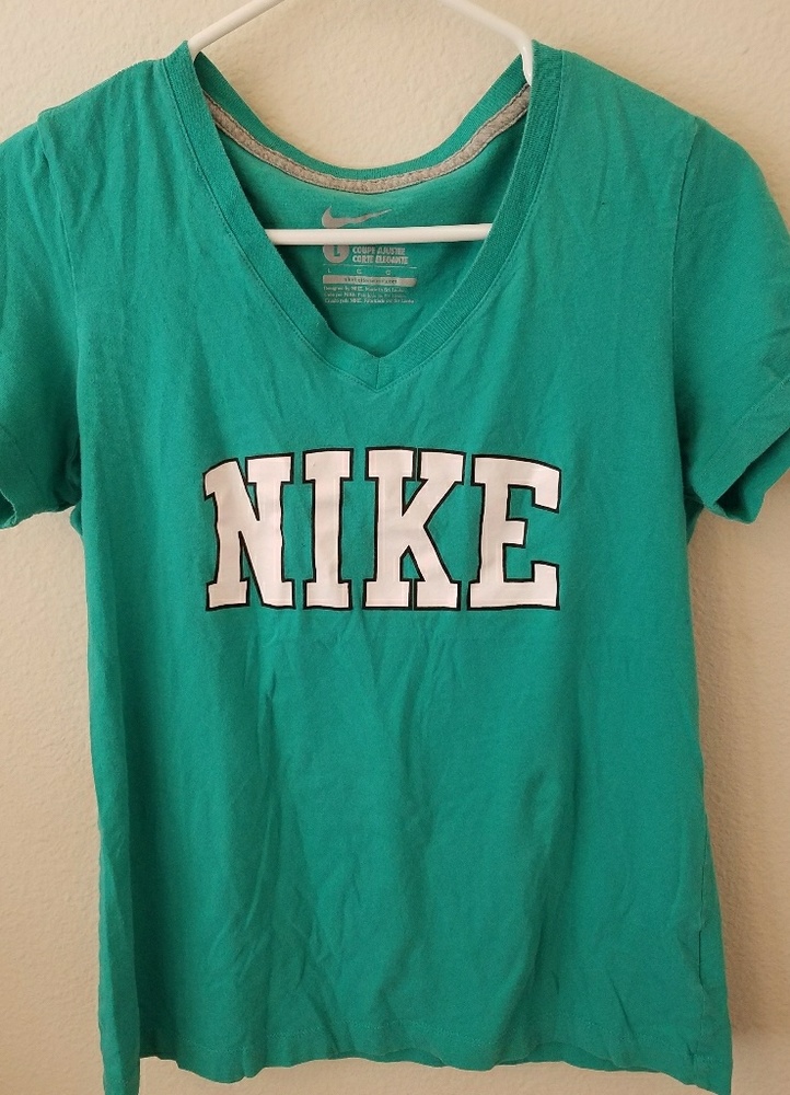 Nike short sleeve